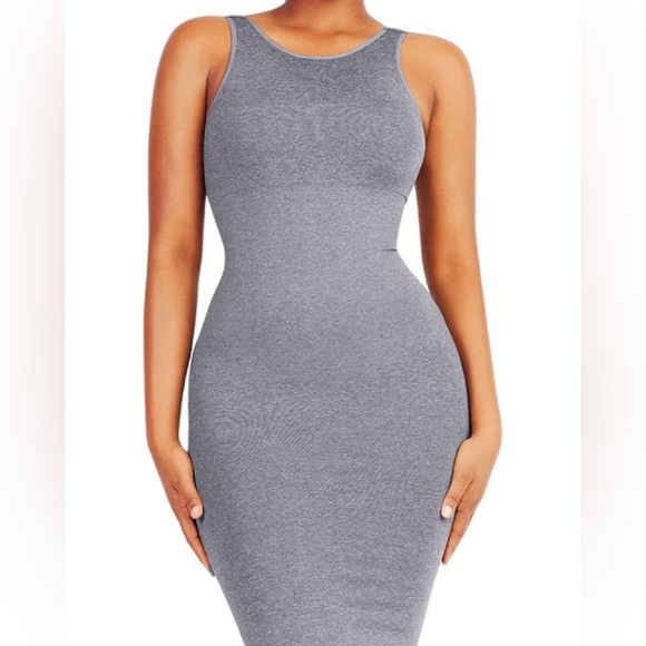 Dresses & Skirts - Body Sculpting Grey Short‎ Dress L-XXL